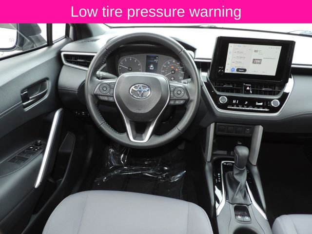 Used 2024 Toyota Corolla Cross SE image 21