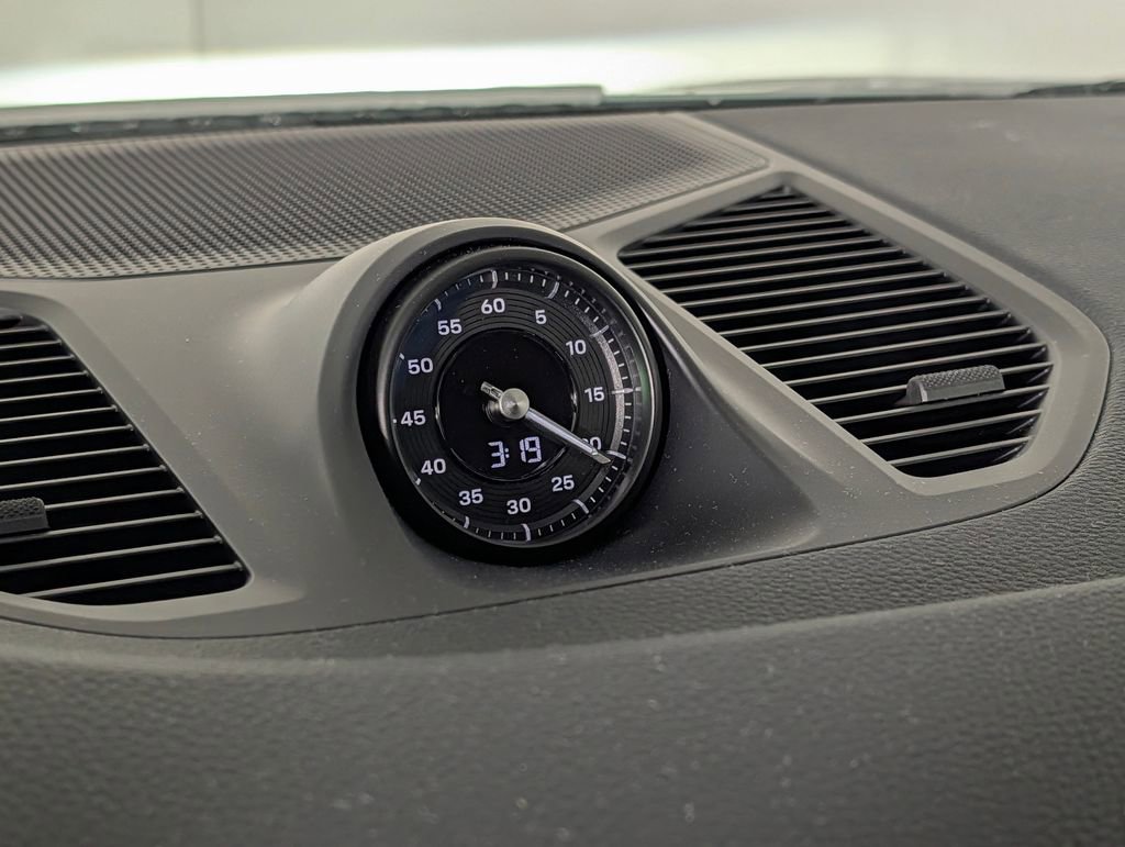 Certified 2025 Porsche Cayenne Coupe image 30