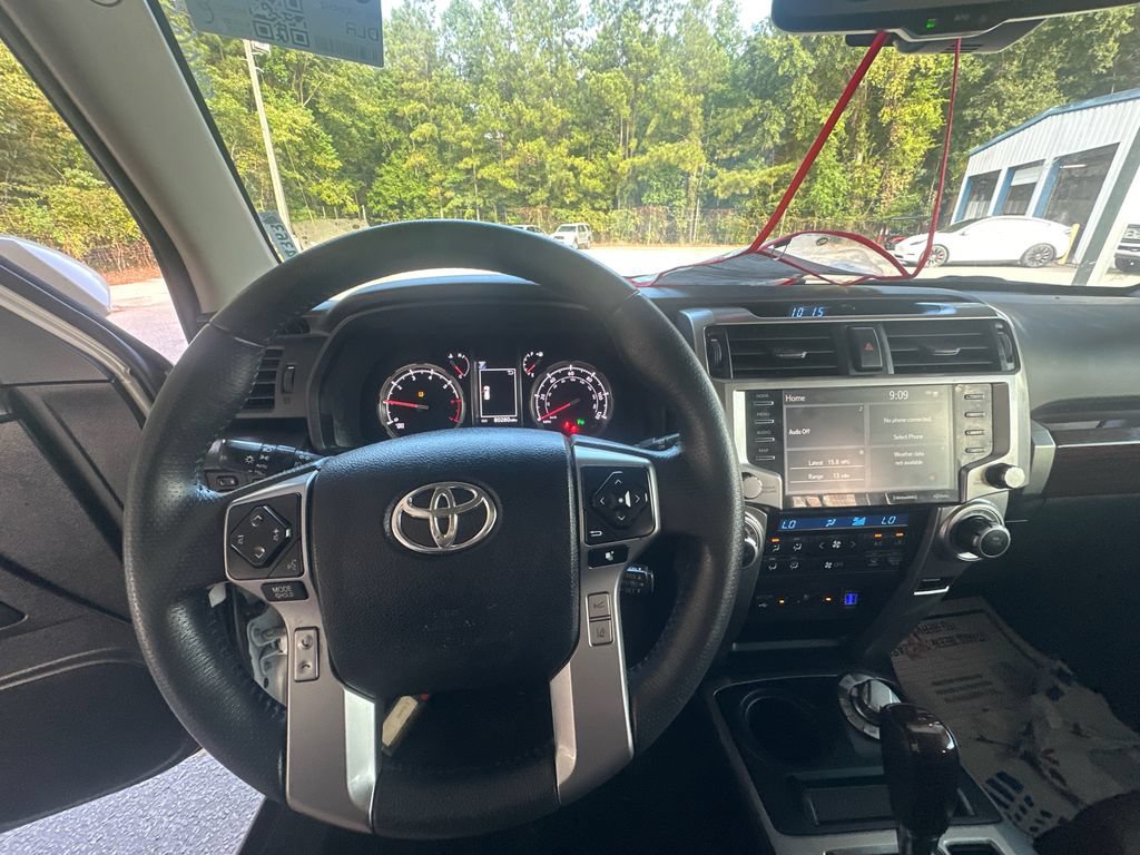 Used 2022 Toyota 4Runner Limited AWD/4WD image 15
