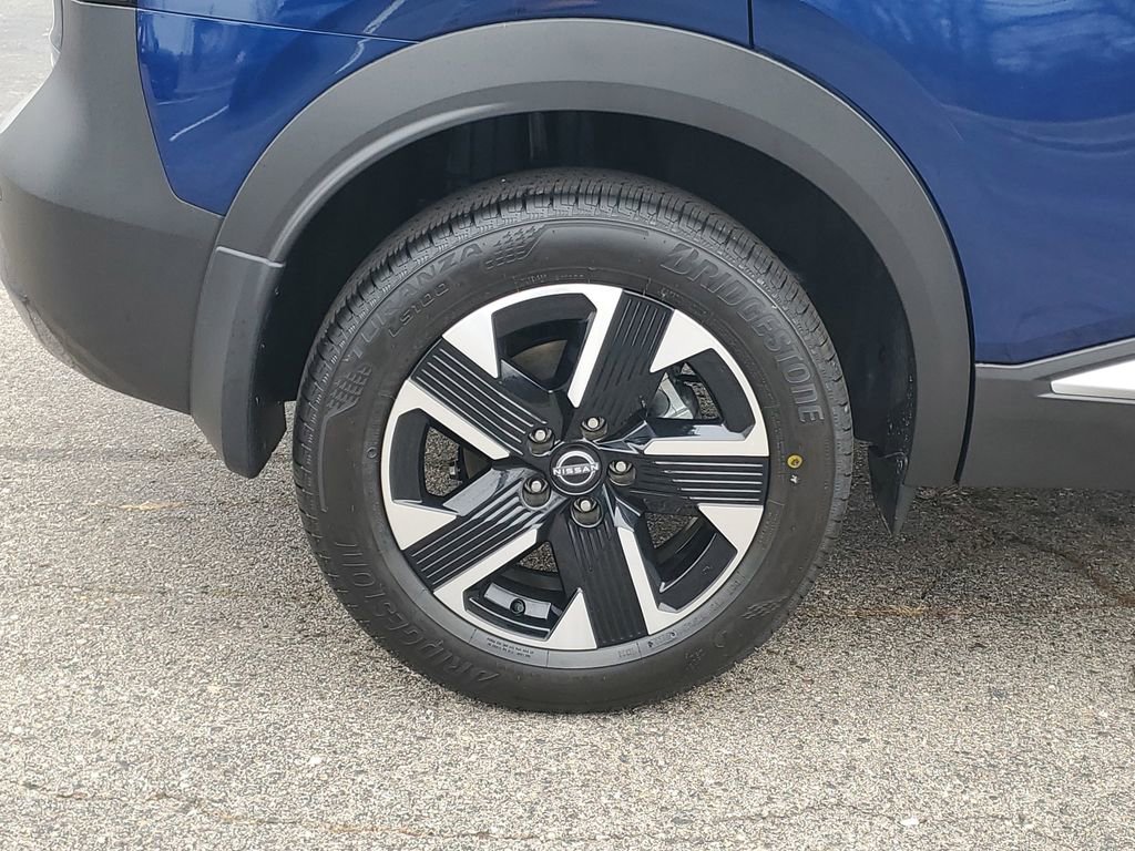 New 2026 Nissan Kicks SV w/ Cold Weather Package AWD/4WD image 5