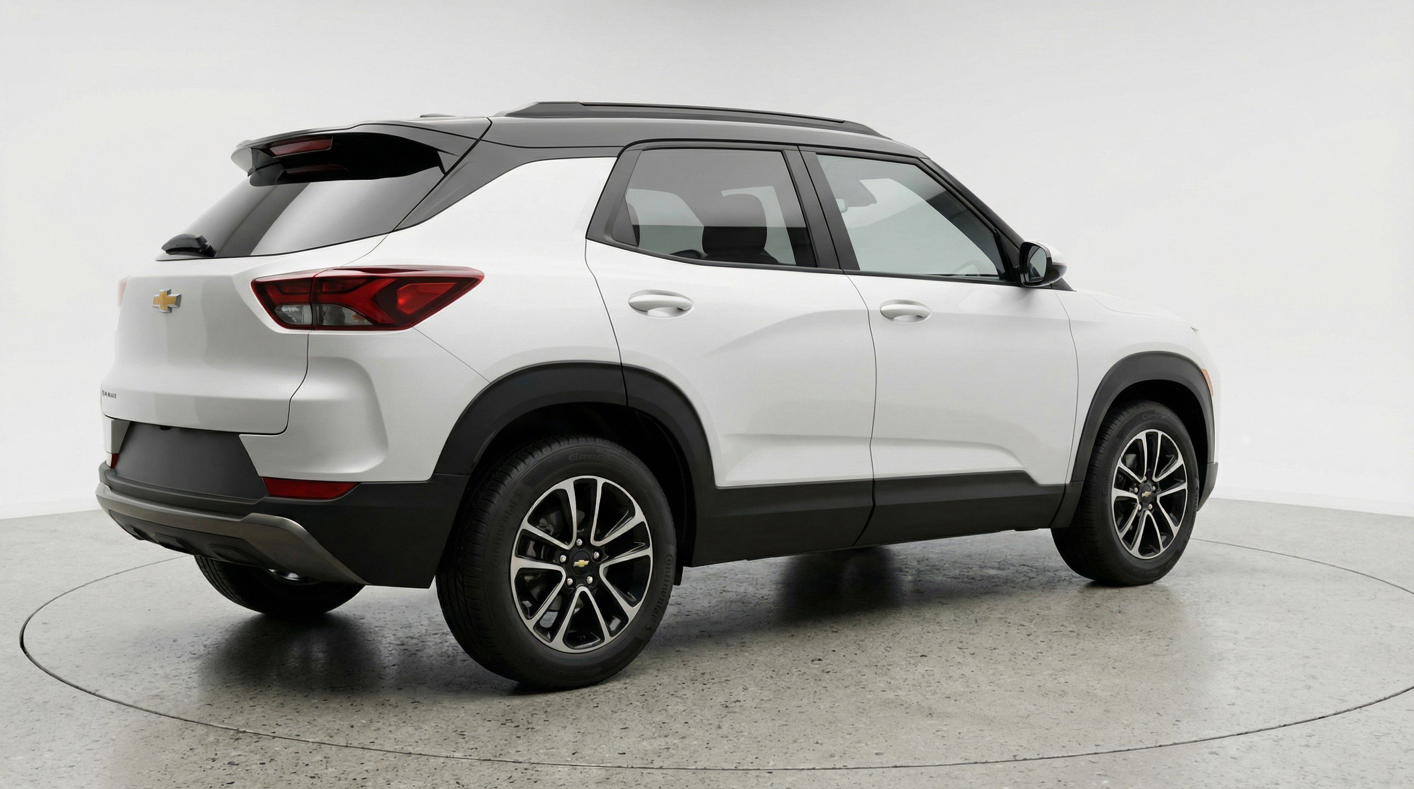 Used 2025 Chevrolet TrailBlazer LT FWD image 9