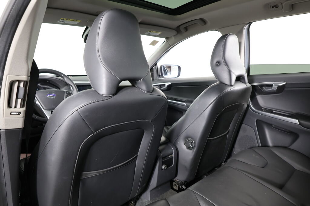 Used 2015 Volvo XC60 T6 Platinum AWD/4WD image 14