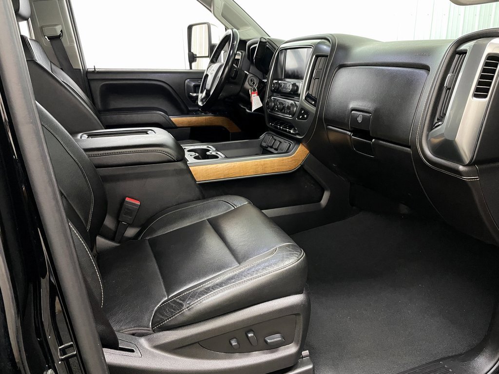 Certified 2019 Chevrolet Silverado 2500 LTZ w/ Duramax Plus Package image 41