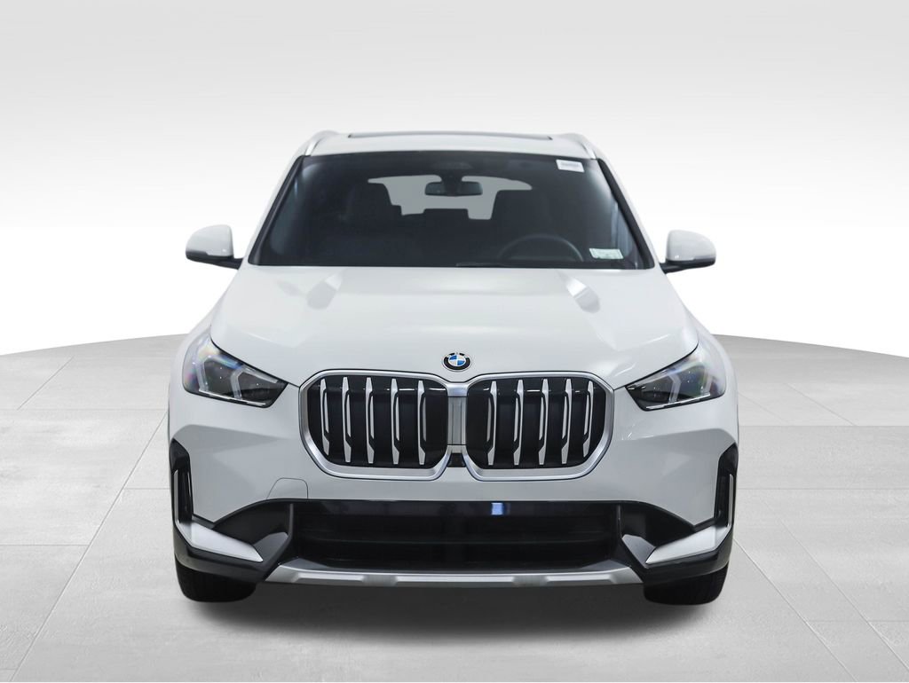 Certified 2025 BMW X1 xDrive28i w/ Premium Package image 8