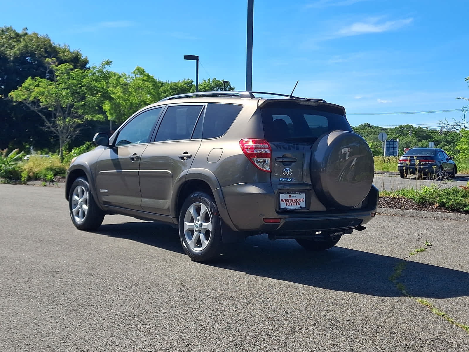 Used 2012 Toyota RAV4 Limited w/ Navigation Value Pkg AWD/4WD image 7