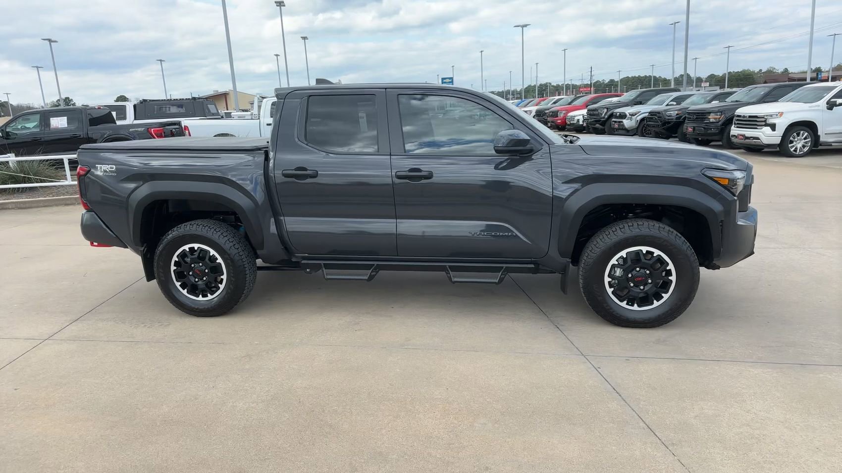 Used 2024 Toyota Tacoma TRD Off-Road AWD/4WD image 2