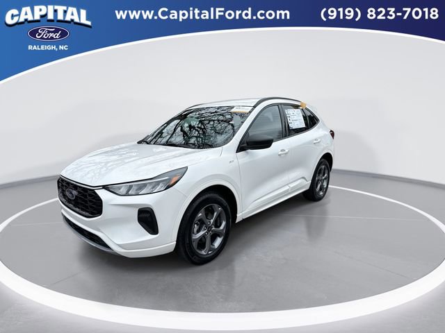 Certified 2024 Ford Escape ST-Line w/ Tech Pack #1 AWD/4WD image 4
