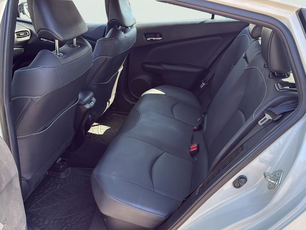 Used 2020 Toyota Prius Prime Limited image 19