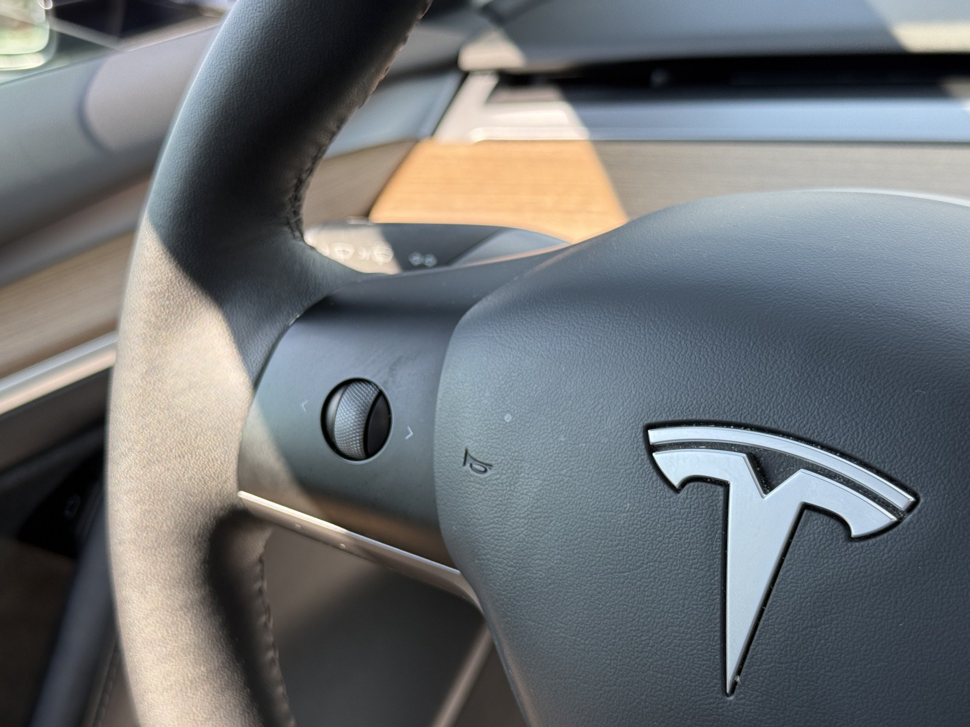 Used 2023 Tesla Model 3 Standard Range RWD image 21