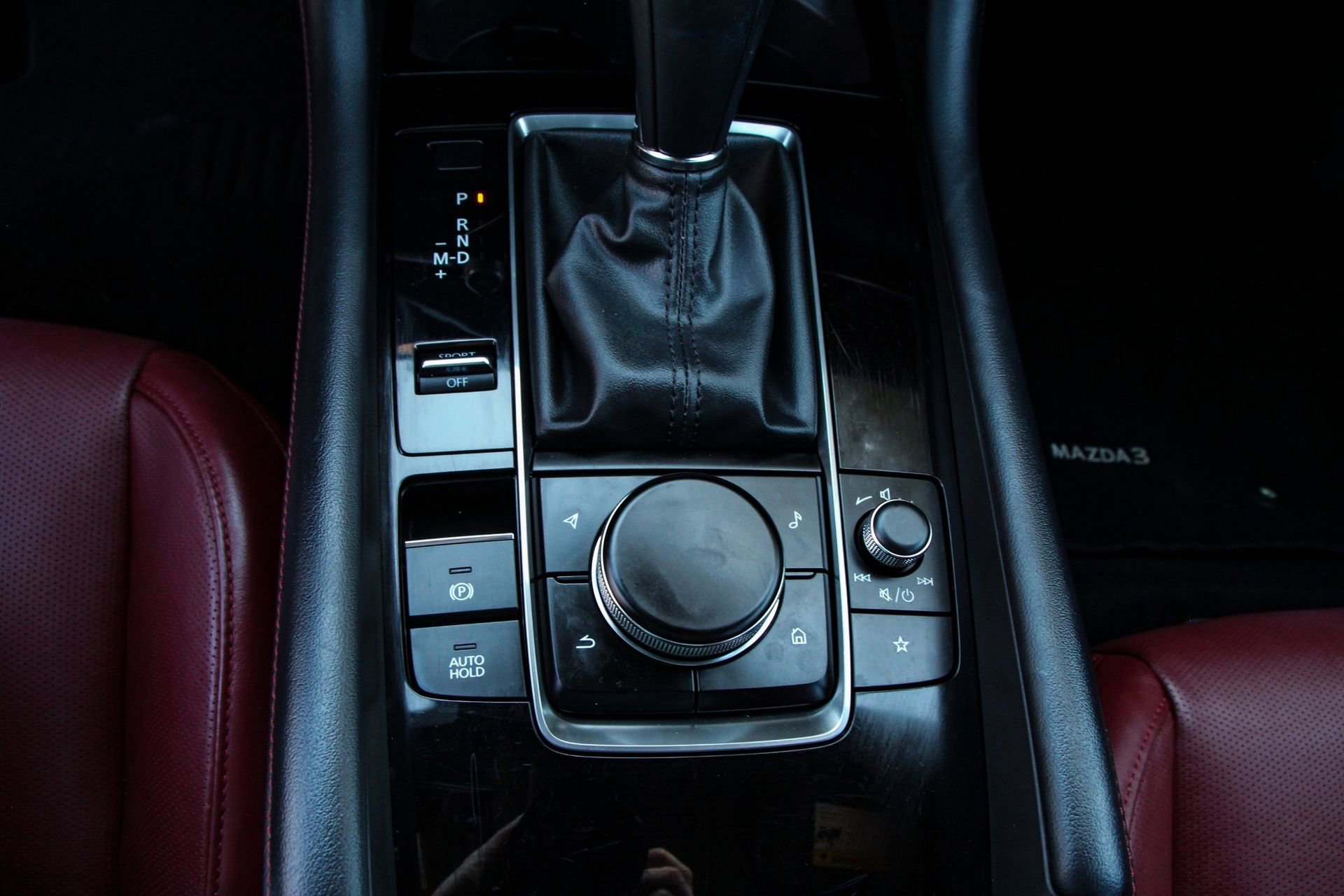 Used 2025 MAZDA MAZDA3 Carbon image 26