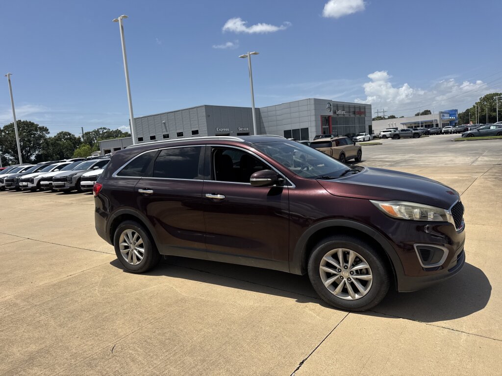 Used 2016 Kia Sorento FWD w/ LX Convenience Package image 11