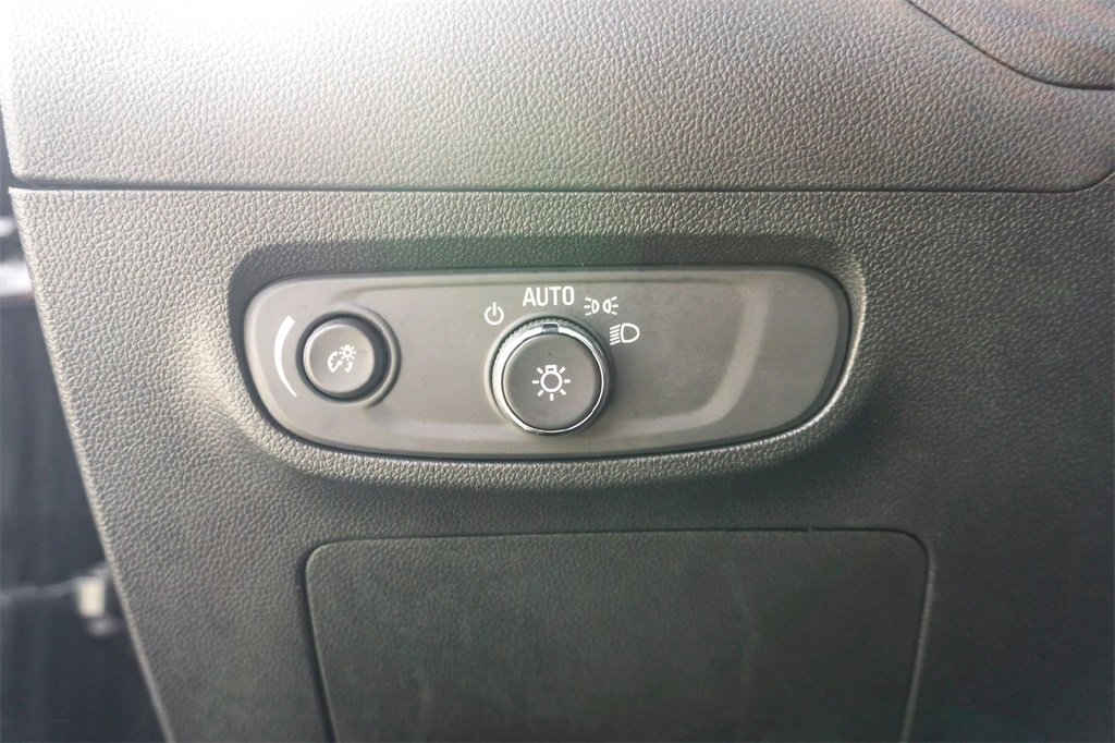 Used 2024 Buick Encore GX Sport Touring image 16