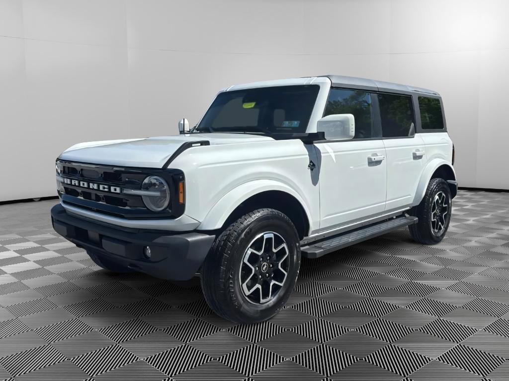 Used 2023 Ford Bronco Outer Banks AWD/4WD image 1