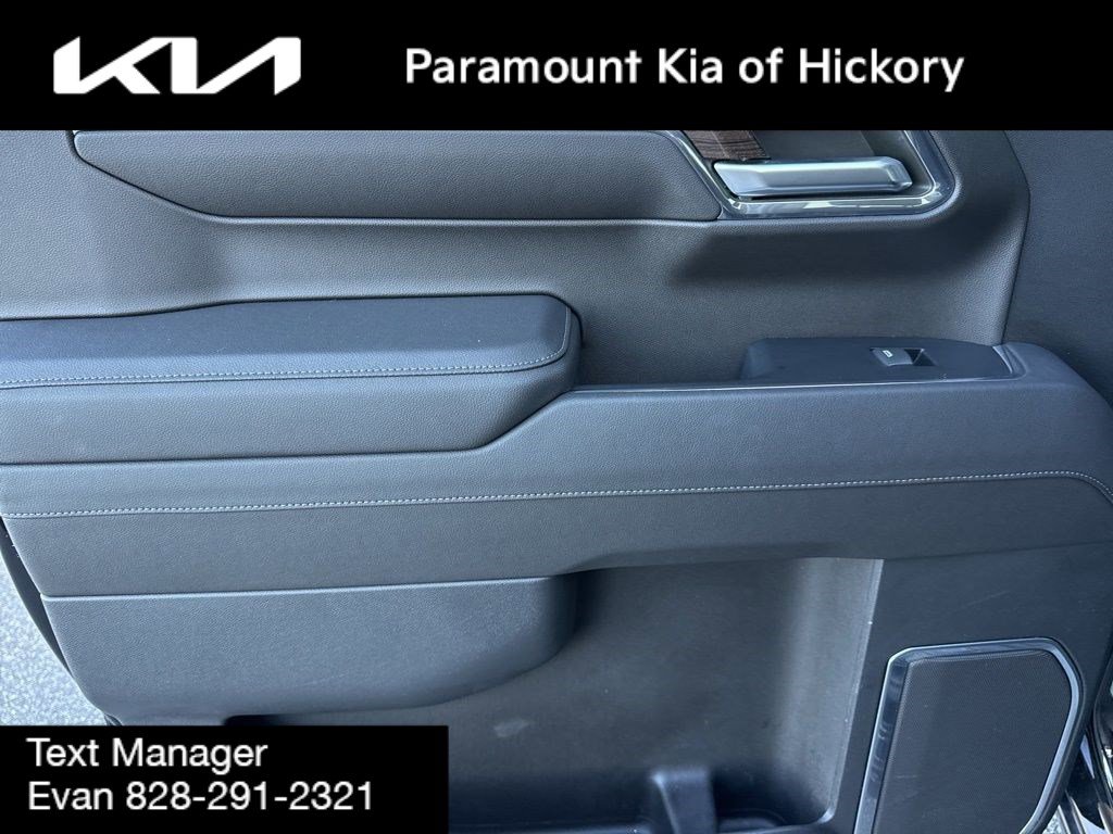 Used 2023 Chevrolet Silverado 1500 LT image 13