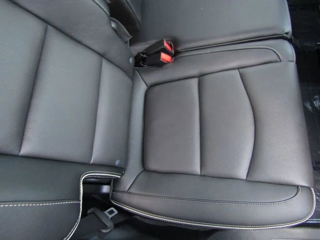 Used 2018 GMC Terrain Denali w/ Comfort Package image 37