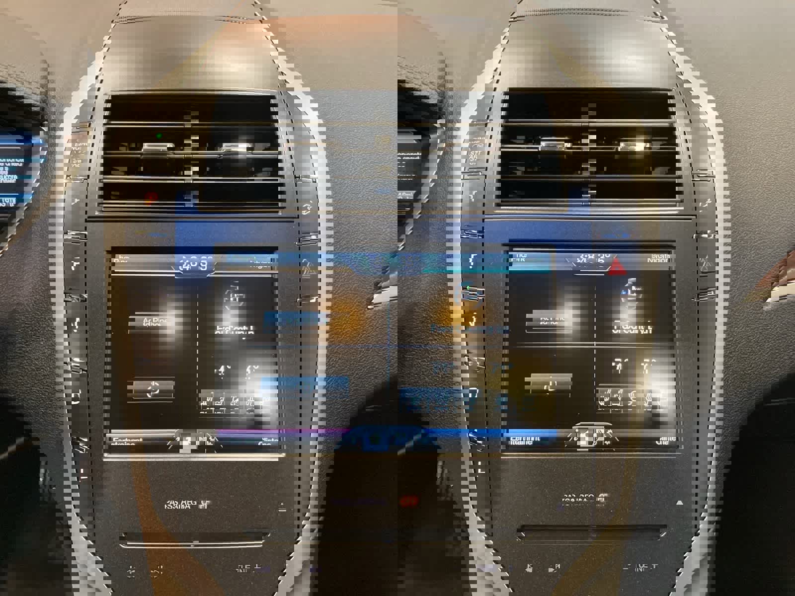 Used 2015 Lincoln MKZ Hybrid w/ Equipment Group 202A Reserve image 22