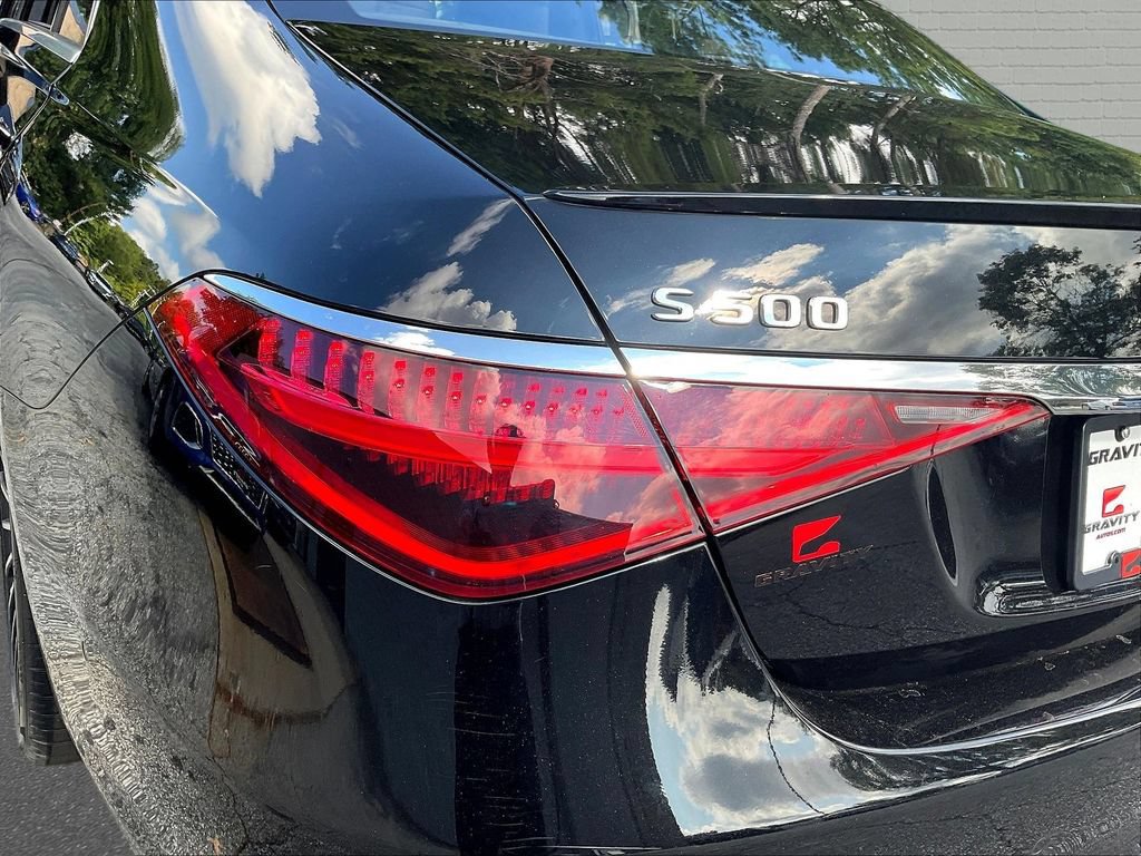 Used 2022 Mercedes-Benz S 500 4MATIC w/ AMG Line Package image 19