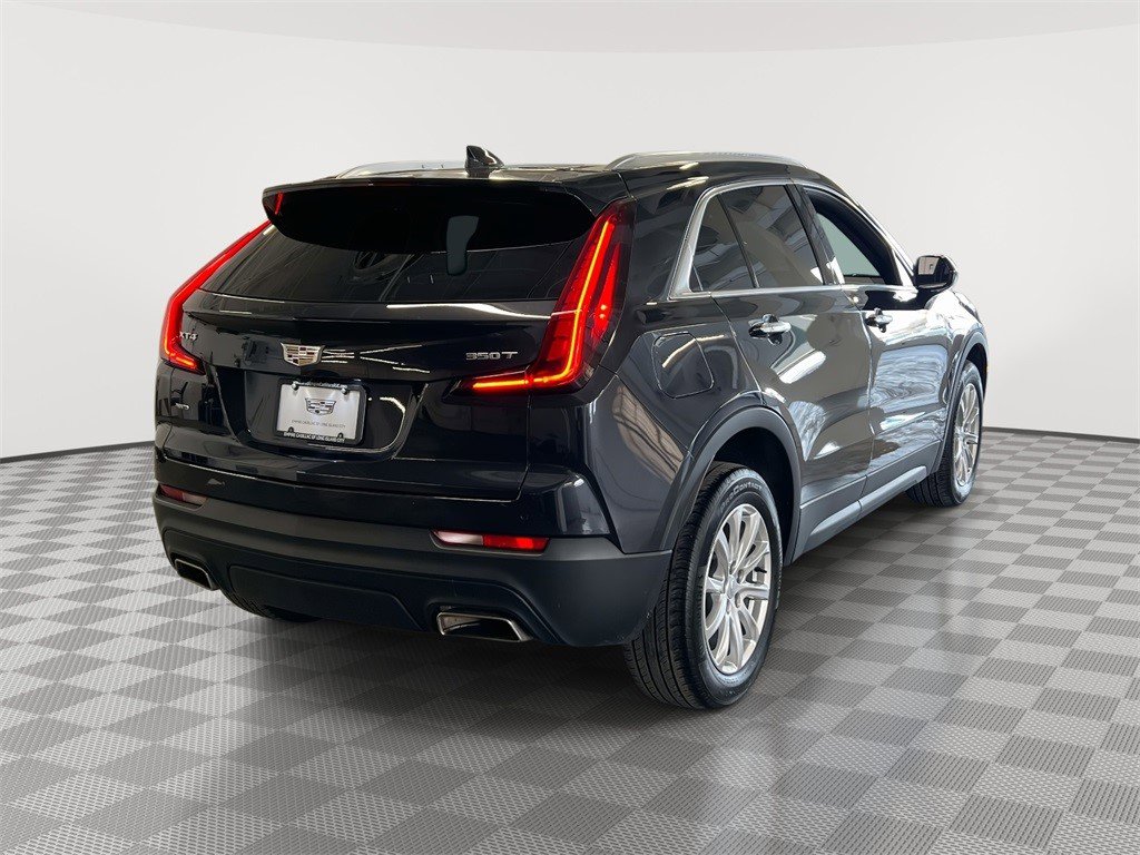 Certified 2023 Cadillac XT4 Luxury w/ Cold Weather Package image 6