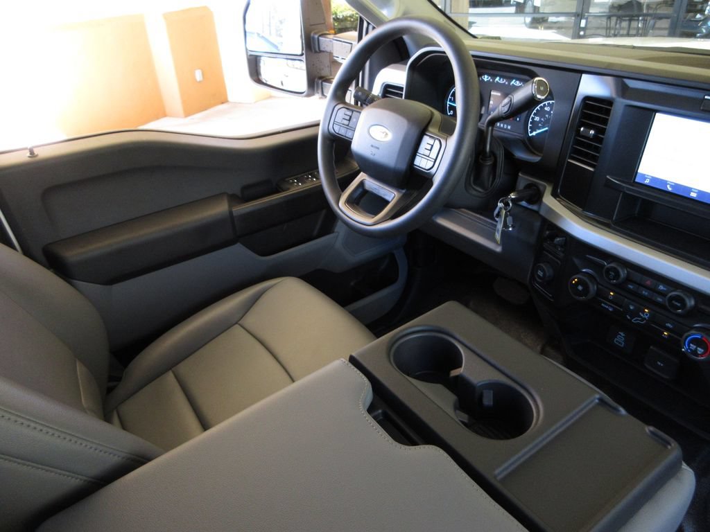New 2026 Ford F550 2WD Crew Cab Super Duty image 27