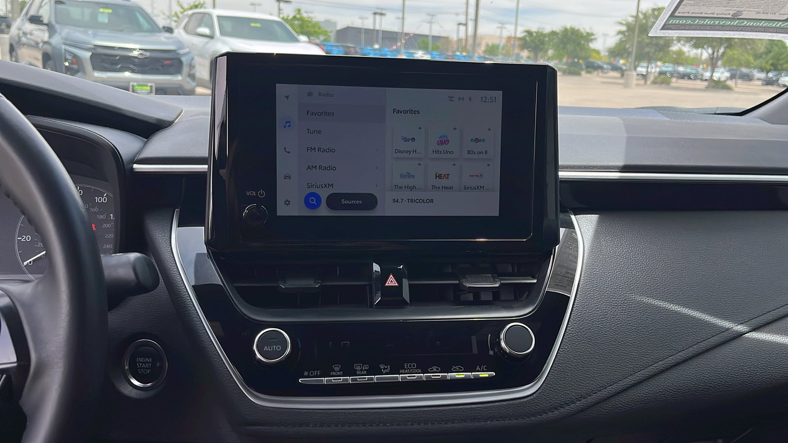 Used 2025 Toyota Corolla SE image 20