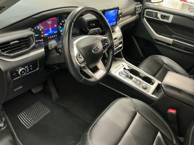 Used 2023 Ford Explorer XLT w/ Equipment Group 202A image 15