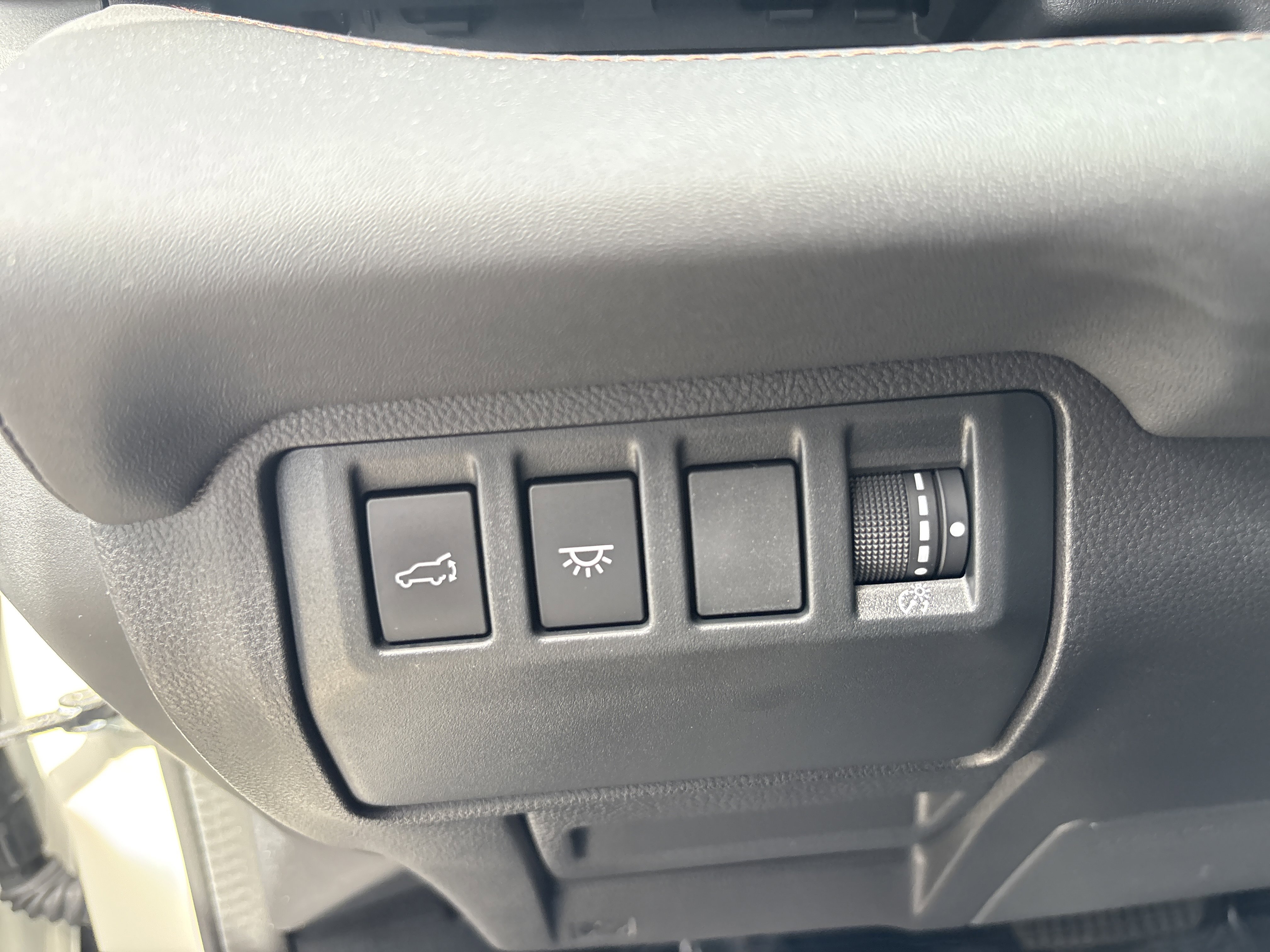 Certified 2025 Subaru Ascent Bronze Edition image 26