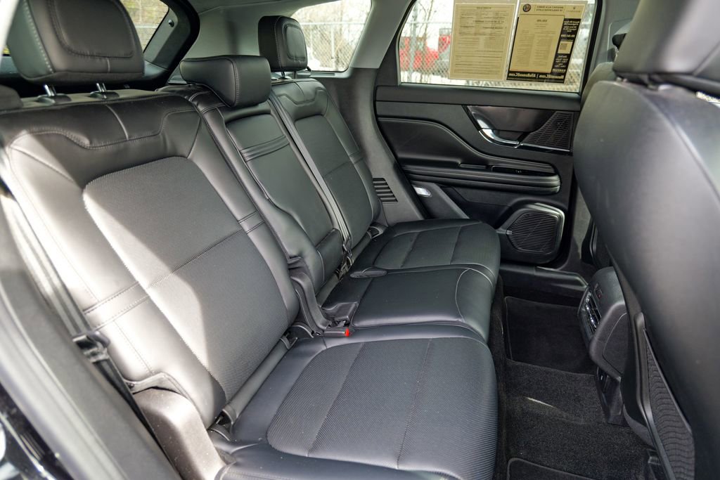 Used 2022 Lincoln Corsair AWD w/ Equipment Group 101A image 30