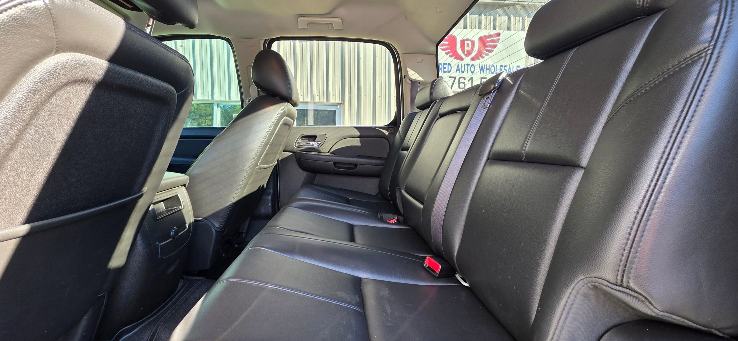Used 2014 Chevrolet Silverado 2500 LTZ w/ LTZ Plus Package AWD/4WD image 19