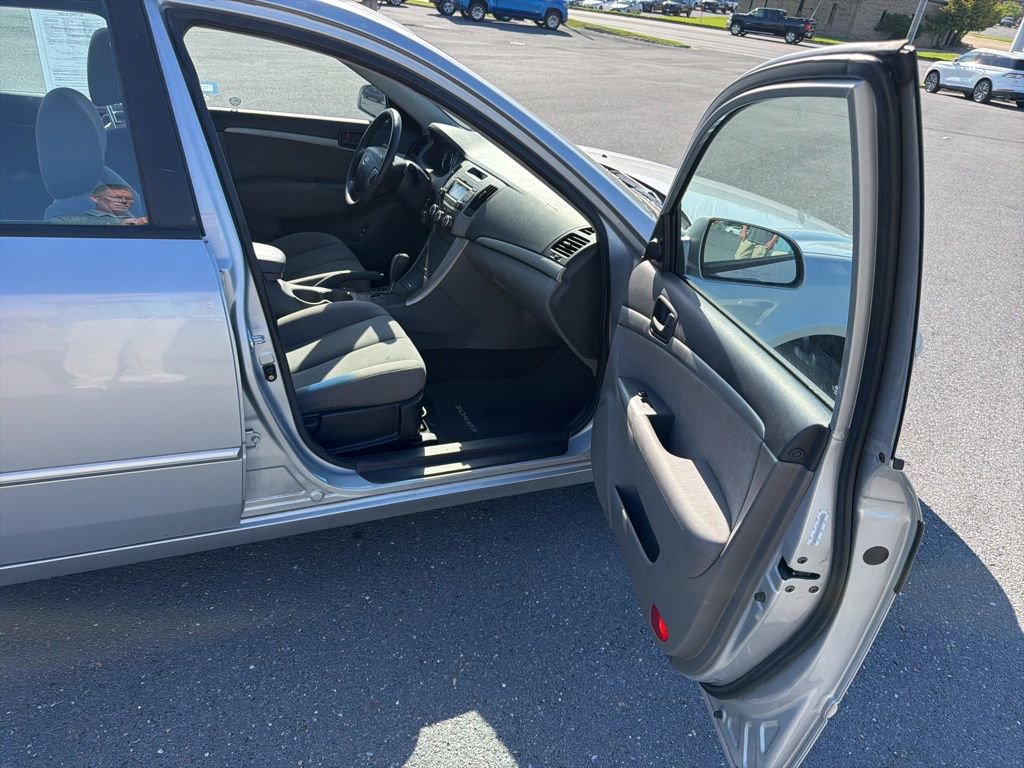 Used 2010 Hyundai Sonata GLS FWD image 21