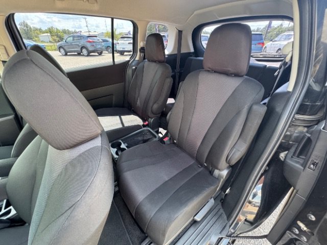Used 2013 MAZDA MAZDA5 Sport FWD image 9