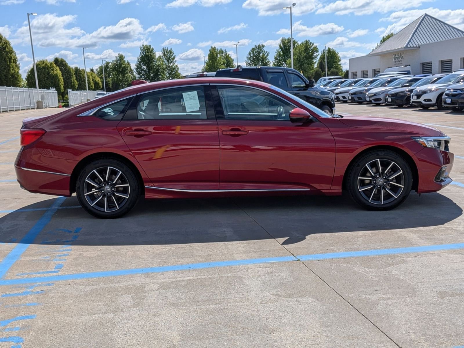 Used 2022 Honda Accord EX-L image 6