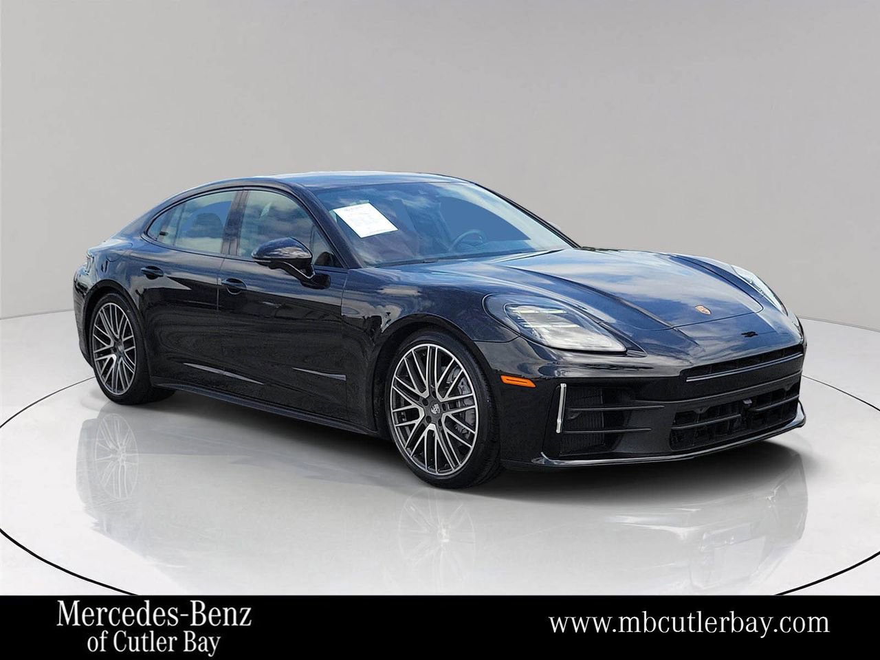 Used 2024 Porsche Panamera 4 AWD/4WD image 1