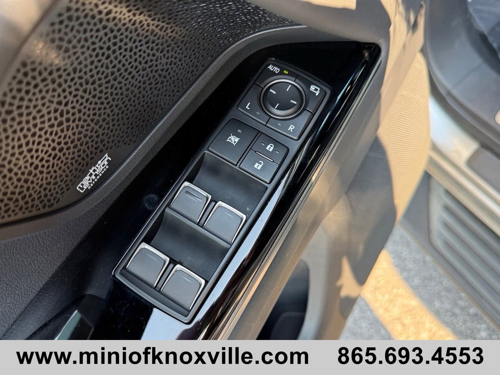 Used 2024 Lexus LX 600 4WD w/ Appearance Package image 13