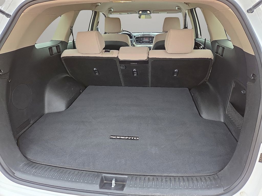 Used 2016 Kia Sorento LX image 15