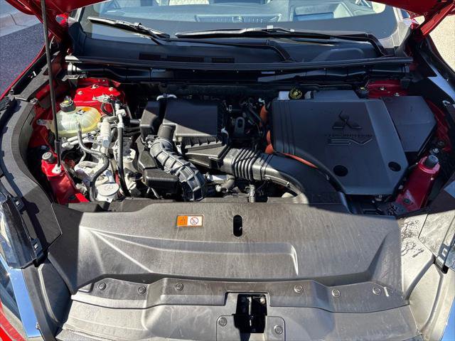 Used 2023 Mitsubishi Outlander SEL AWD/4WD image 35