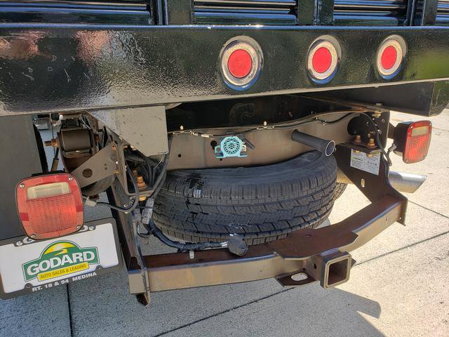 Used 2011 Ford F350 XL w/ Skid Plate Pkg image 5