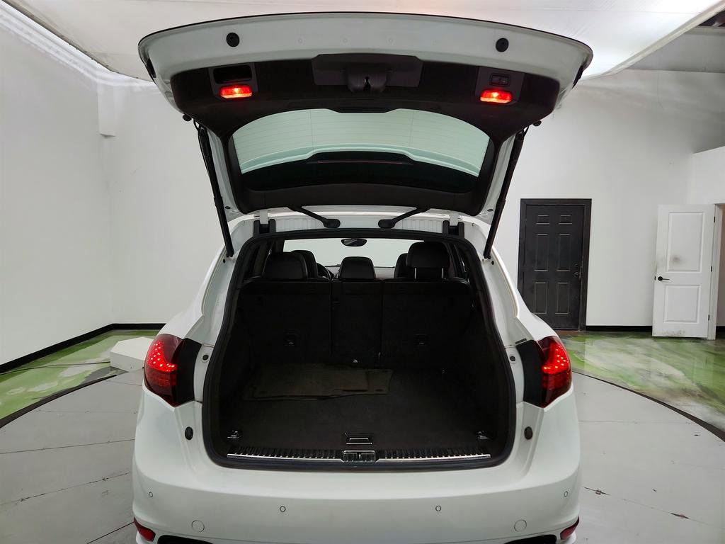 Used 2013 Porsche Cayenne GTS AWD/4WD image 30