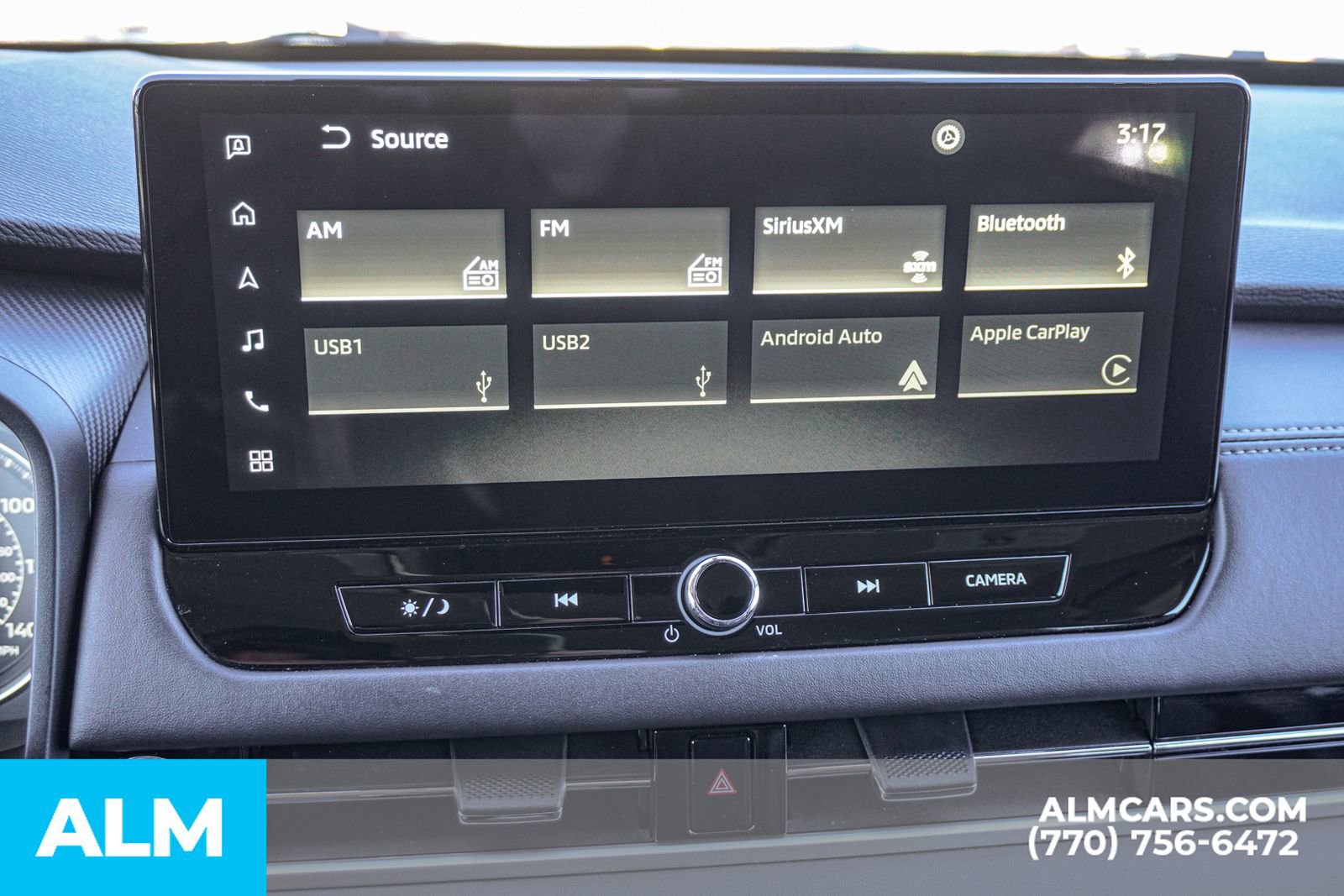 Used 2025 Mitsubishi Outlander SE image 41