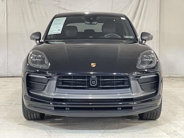 Certified 2026 Porsche Macan Turbo AWD/4WD image 10