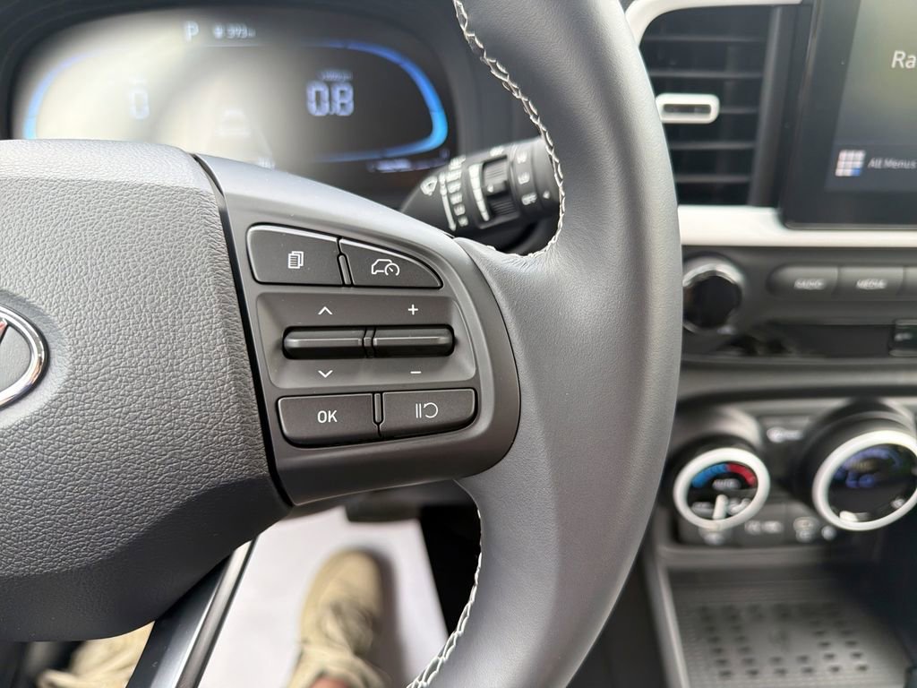 Certified 2026 Hyundai Venue SEL FWD image 18