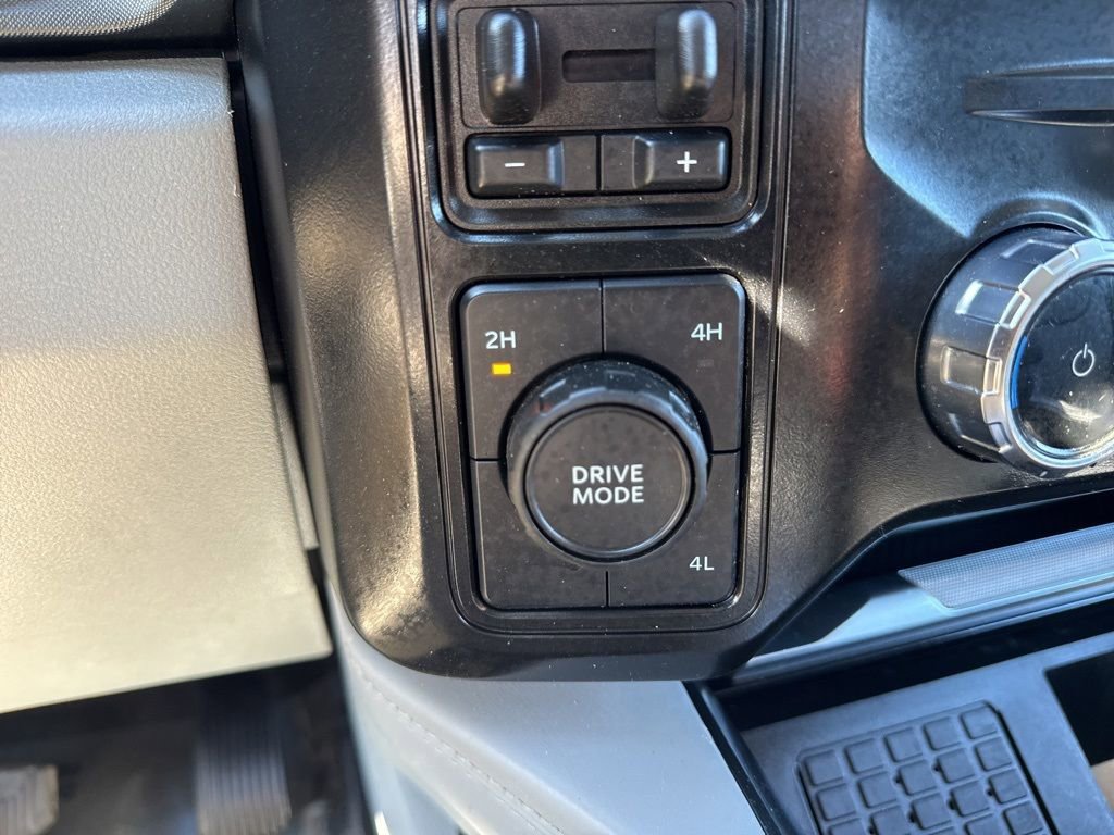 Used 2024 Ford F350 Limited w/ FX4 Off-Road Package image 26