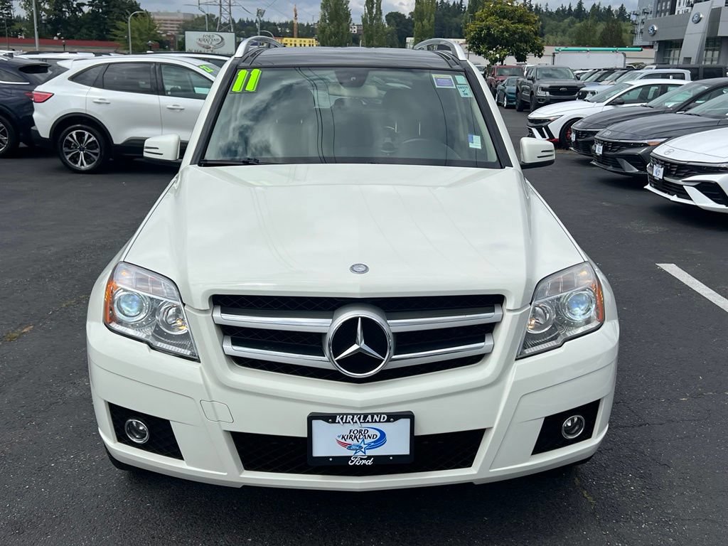 Used 2011 Mercedes-Benz GLK 350 4MATIC image 5