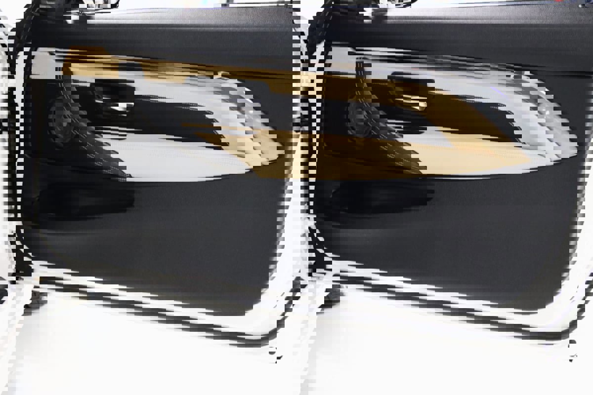 Used 2018 BMW M4 Convertible image 61