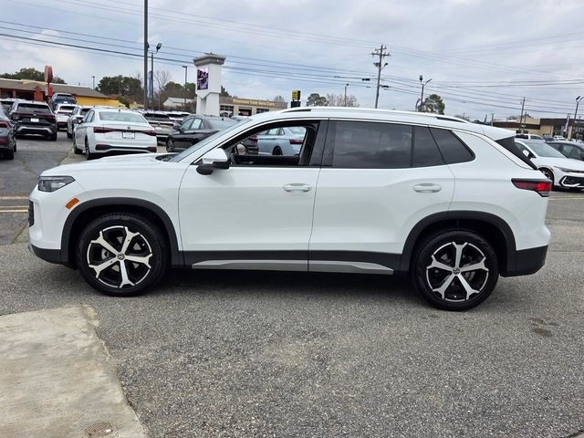 Used 2025 Volkswagen Tiguan SE image 4