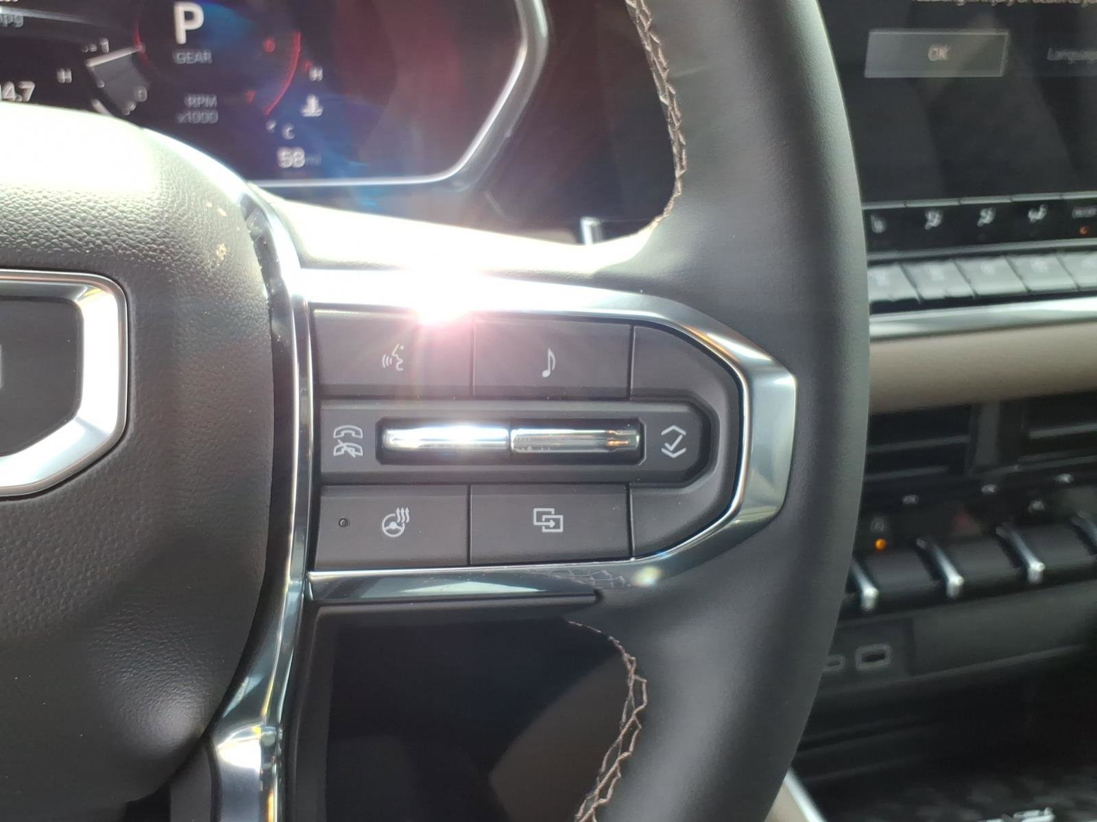 New 2026 GMC Canyon Denali image 16