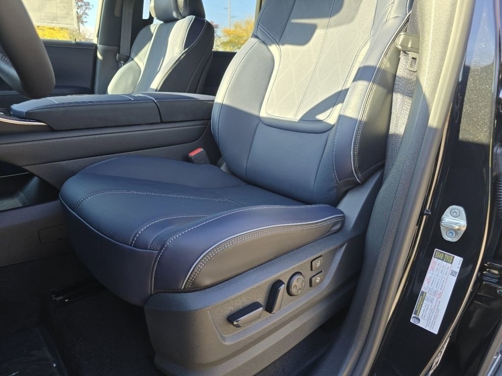 New 2026 INFINITI QX80 4WD image 28