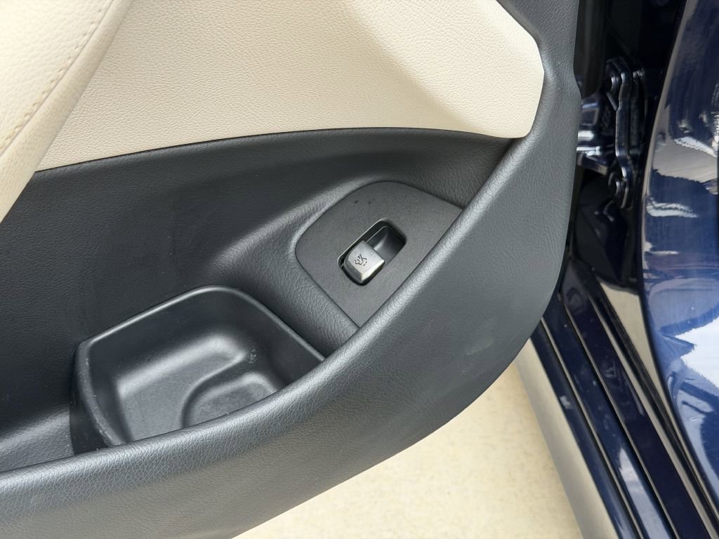 Used 2020 Mercedes-Benz E 350 4MATIC Sedan image 26