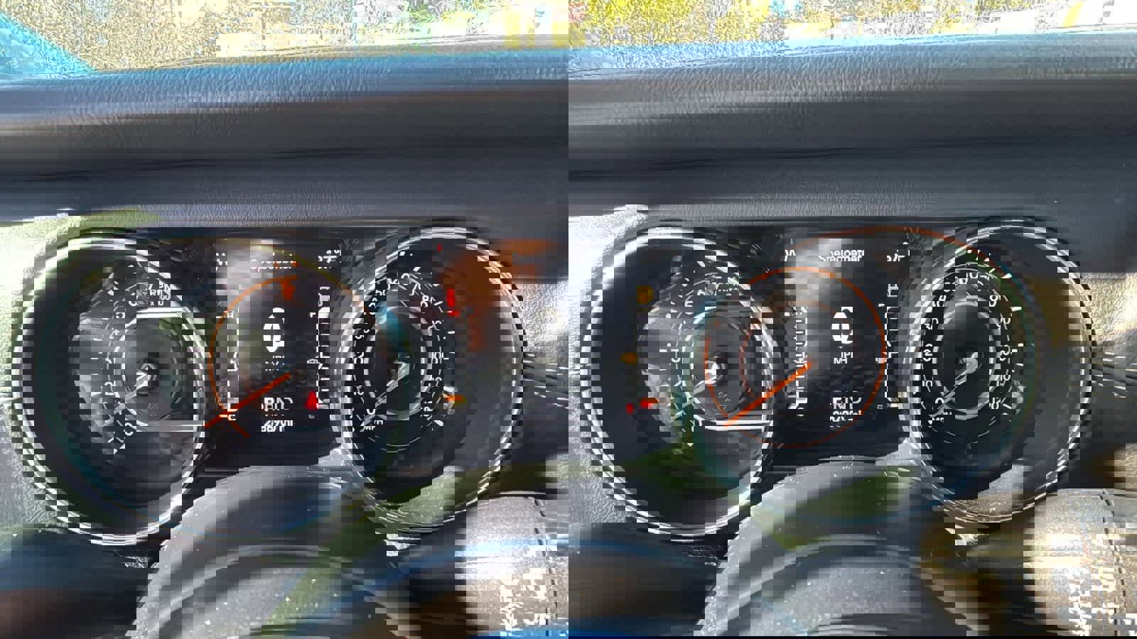 Used 2022 Jeep Wrangler Unlimited Sahara w/ Cold Weather Group image 14