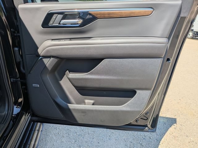 New 2026 Chevrolet Suburban High Country AWD/4WD image 36