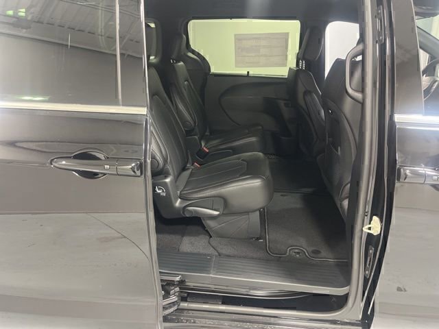New 2026 Chrysler Pacifica Select image 27